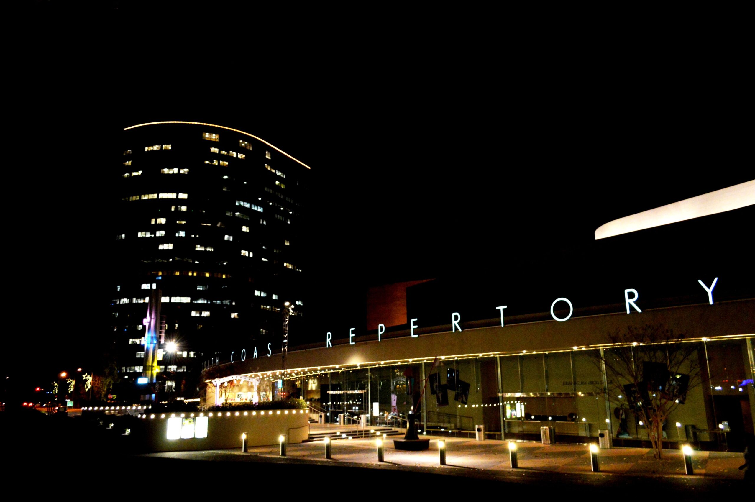 South Coast Repertory theatre building in Costa Mesa's Town Center